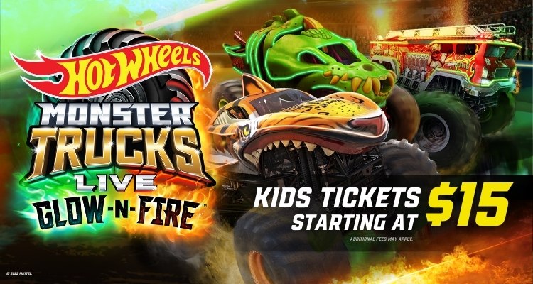 Hot Wheels Monster Trucks Live: Glow-n-Fire
